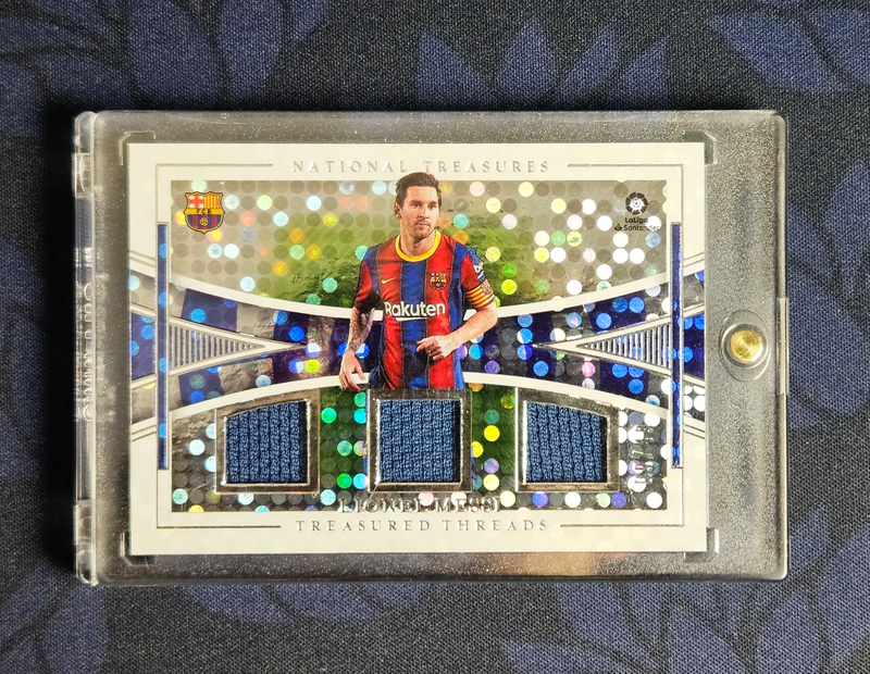 Lionel Messi /49 Relic [2020/21 Panini Chronicles National Treasures]